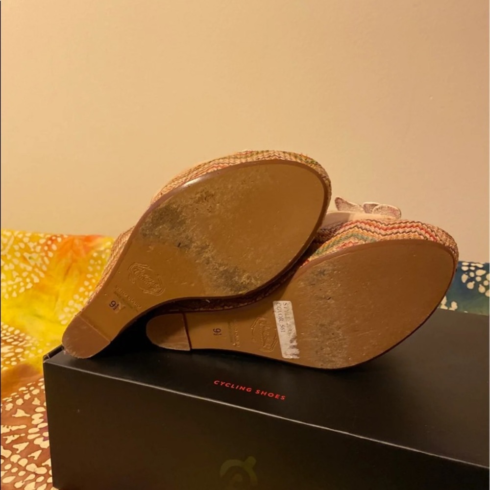 Wedge platforms - Picture 5 of 7
